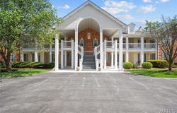 208 Waterside Drive, Wildwood, MO 63040