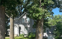 511 3rd Street NE, Waseca, MN 56093