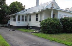 11 Dartmouth Street, Claremont, NH 03743