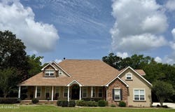8289 Ridgewood Drive, Kiln, MS 39556
