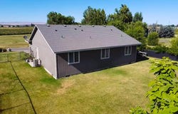 606 N 5TH St, Grandview, WA 98930