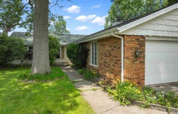 2231 SKYHAWK Drive, Fort Wayne, IN 46815