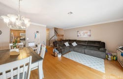 21 Knoll Court, Old Bridge, NJ 07747
