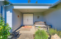 1725 N LAURELWOOD LOOP, Canby, OR 97013