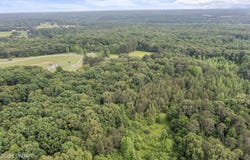 425 Deer View Lane, Bolivar, TN 38008
