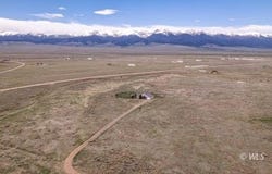 105 Commanche Rd, Westcliffe, CO 81252