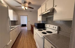 305 E Thornton Street, Three Rivers, TX 78071