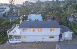 7130 Neptune Avenue, Gleneden Beach, OR 97388