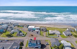3310 NW Jetty Avenue, Lincoln City, OR 97367