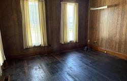 114 N Main Street, Huntingburg, IN 47542