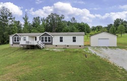 195 Glen Rich Drive, Parsons, TN 38363