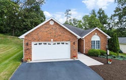 405 Clairmont Drive, Blacksburg, VA 24060
