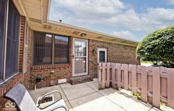 13 Marywood Drive, Greenfield, IN 46140