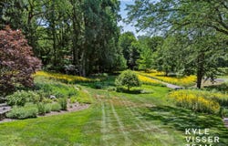 130 Robinwood Avenue SE, Grand Rapids, MI 49506