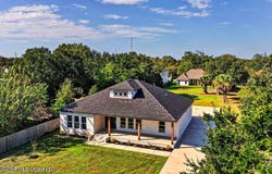 1416 E Beach Boulevard, Gulfport, MS 39501