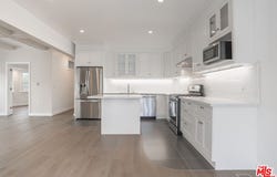 31 Breeze Ave, Venice, CA 90291