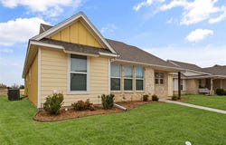 113 King Arthur Ct, Glen Rose, TX 76043