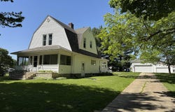 314 Plummer Avenue, Chadwick, IL 61014