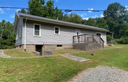6272 US Hwy 33E, Glenville, WV 26351