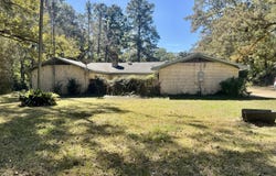 535 Airport Road, Natchez, MS 39120