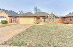 320 N Jasper Way, Mustang, OK 73064