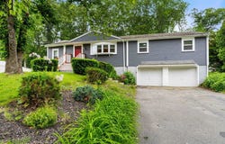 3 Jean Rd, Walpole, MA 02081