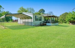 704 CR 1416, Bogata, TX 75417