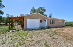 210 RINCON LOOP Road, Tijeras, NM 87059