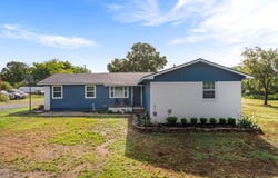 38230  Baker Ln, Wister, OK 74966