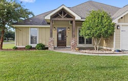 7 W Sycamore, Sumrall, MS 39482