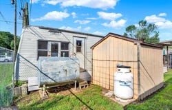 12 CHARLES STREET, HIGHSPIRE, PA 17034