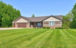 302 Little John Road, Estherville, IA 51334