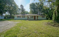 678 N Pendleton Avenue, Pendleton, IN 46064