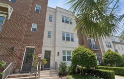 464 W PLANT STREET, WINTER GARDEN, FL 34787