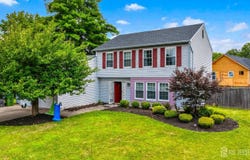 4 Daphne Court, Edison, NJ 08820