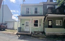 514 W PENN STREET, SHENANDOAH, PA 17976