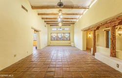 32 CIELO DORADO Drive, Anthony, NM 88021