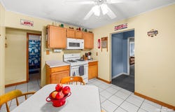 122 Barr Elms Avenue, Joliet, IL 60433