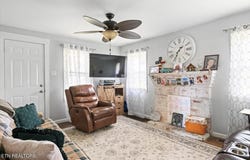 245 Lake Shore Lane, LaFollette, TN 37766