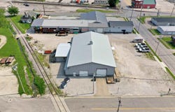 613 E 7th Street, Huntingburg, IN 47542