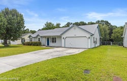 305 Josie Court, Hubert, NC 28539