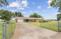 930 Lcr 724, Thornton, TX 76687
