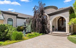 6274 S OLES Ln E, Holladay, UT 84121
