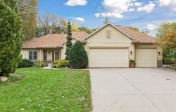 20299 Jupiter Way, Lakeville, MN 55044