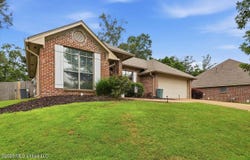 326 Fairview Drive, Brandon, MS 39047