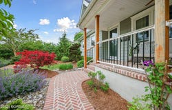 28 Arno Street, Oakhurst, NJ 07755