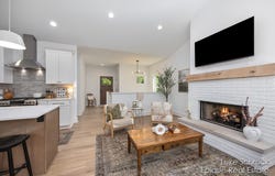 3240 MIDLAND Drive SE, Grand Rapids, MI 49546