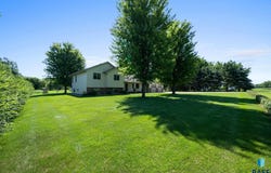 26680 Dayspring Cir, Hartford, SD 57033