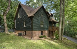 1008 Cox Trail Place, Kingsport, TN 37660