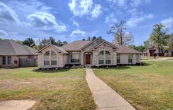 226 Country Club Parkway, Maumelle, AR 72113